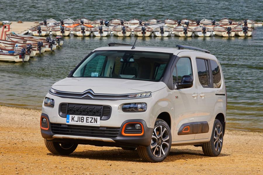  Citroen Berlingo Multispace XTR 2018 года  (UK) (фото 4 из 18)